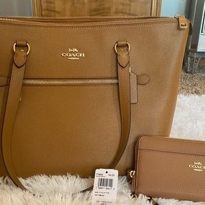 Coach Purse and matching wallet